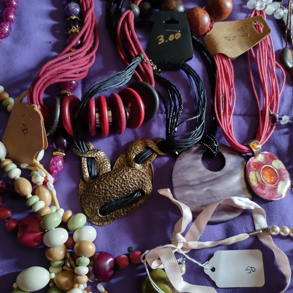 Resellers Jewelry Necklace Bundle Lot - Picture 2 of 8